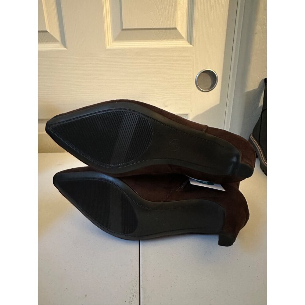 Universal Thread Women’s Taylor Kitten Heel Ankle Boots Dark Brown size 8 NWT - Picture 7 of 8